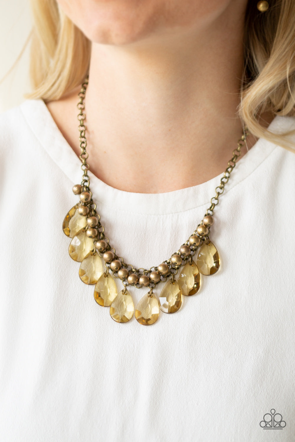 Fashionista Flair - Necklace - Gtdazzlequeen