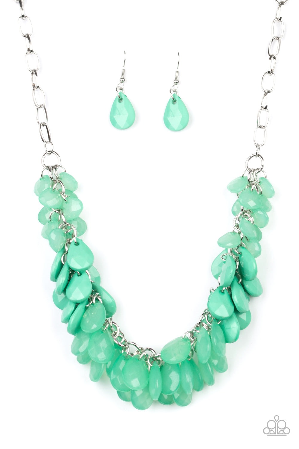 Colorfully Clustered-Green Necklace - Gtdazzlequeen