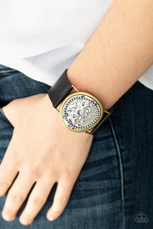 Hold on to your buckle-Black - Gtdazzlequeen
