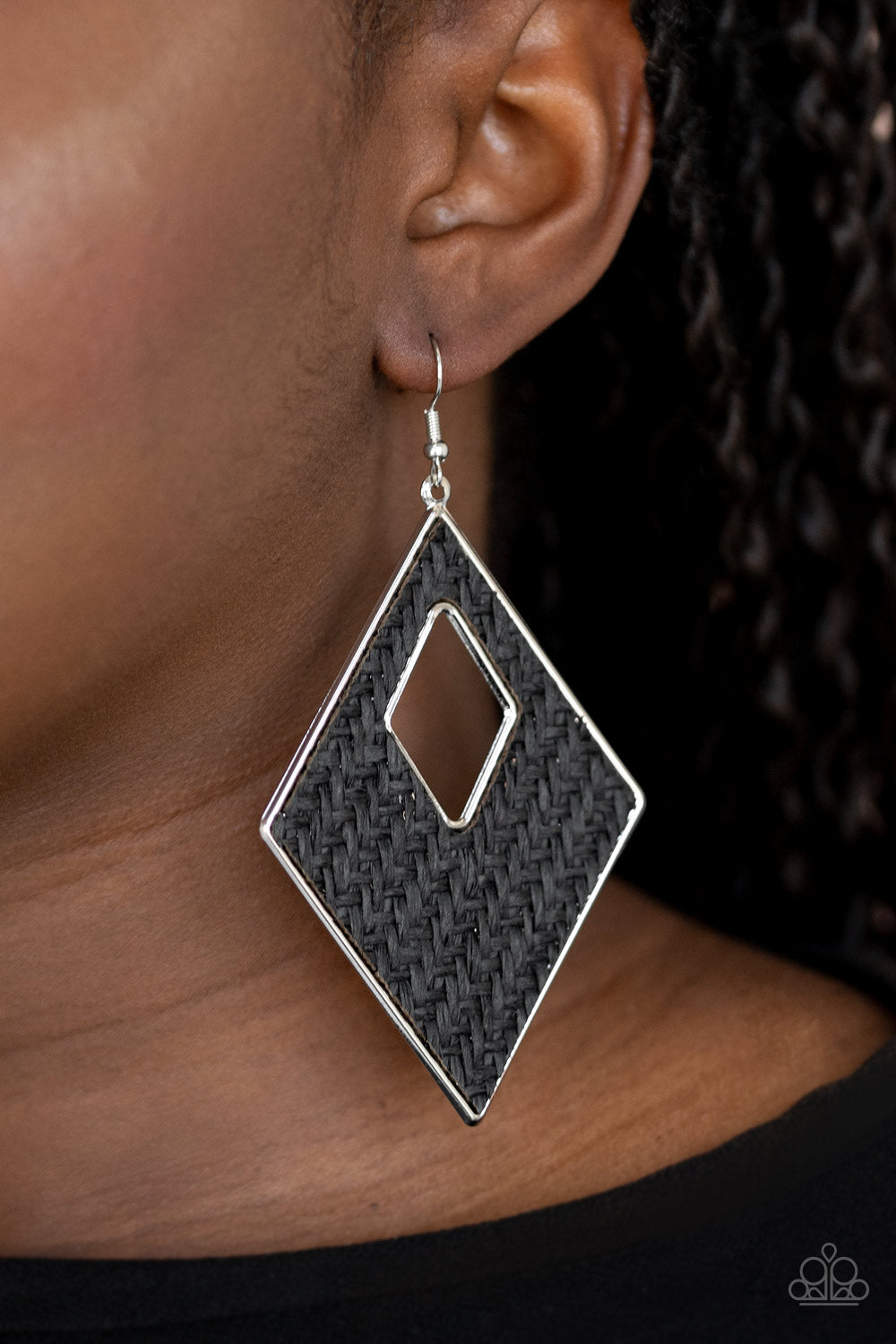 Woven Wanderer - Black - Gtdazzlequeen